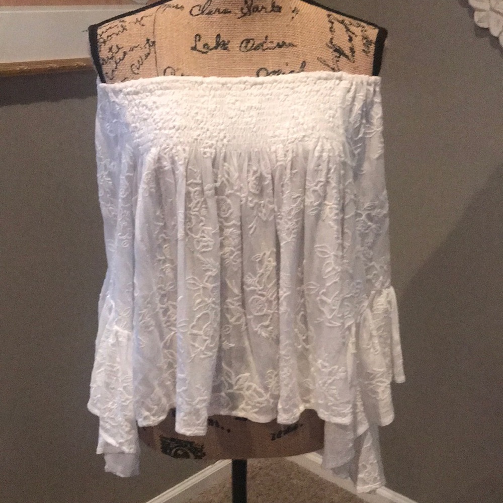 Gorgeous white off shoulder top